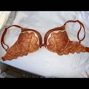 Lace rust orange/brown and cream Victoria’s Secret bra